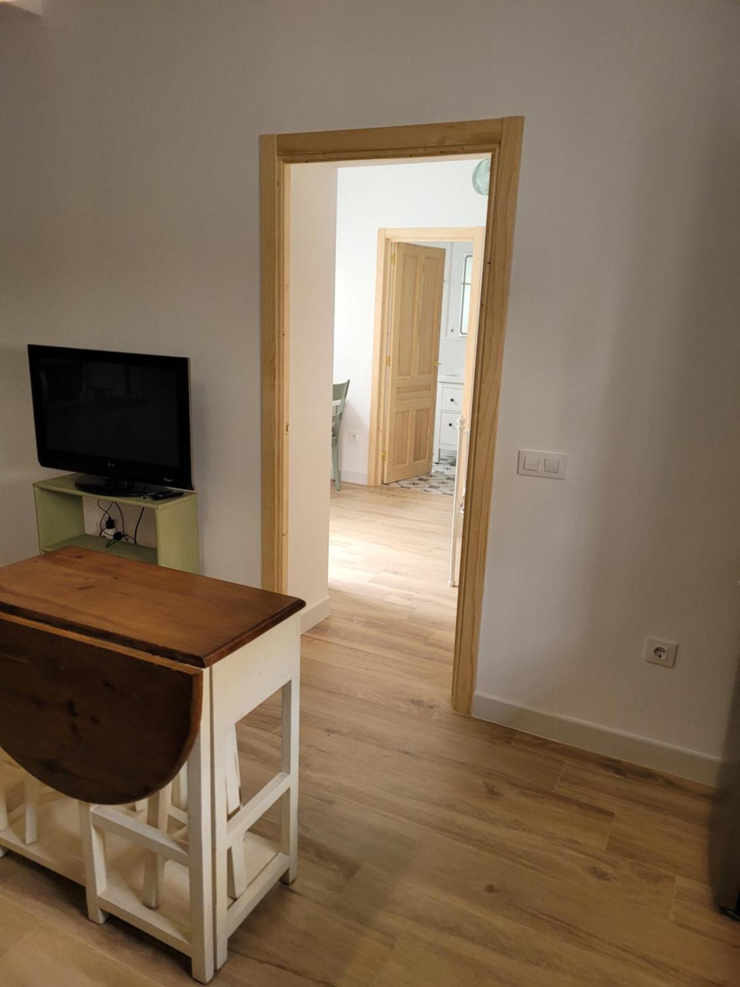 Apartamento Con Wifi, Patio Y Garaje Privado Alcalá de Guadaira Exterior foto