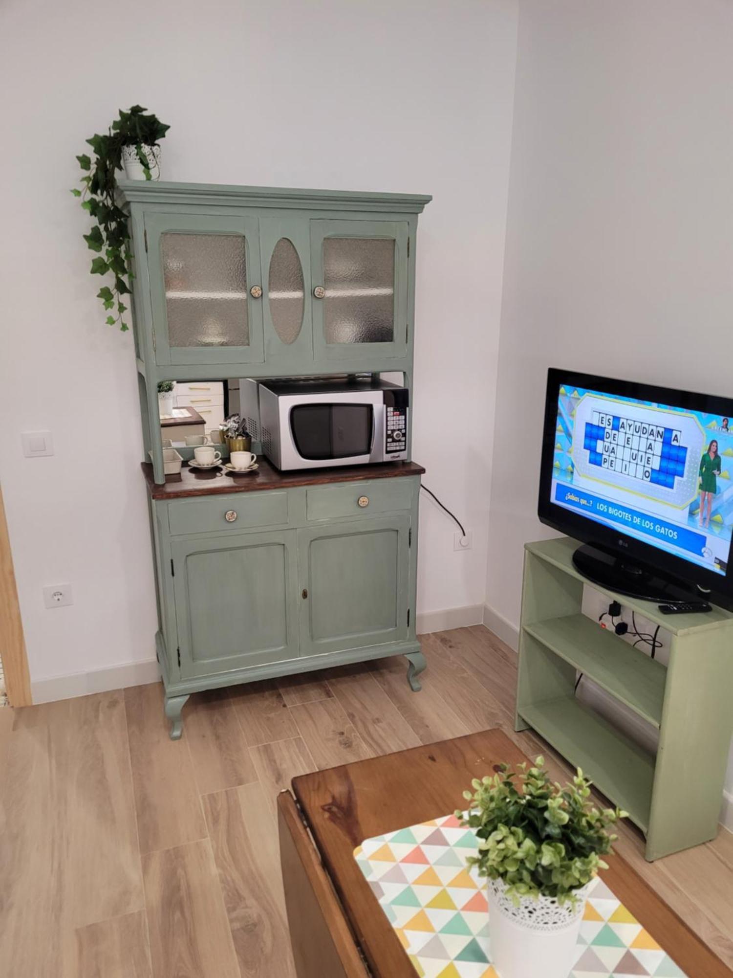 Apartamento Con Wifi, Patio Y Garaje Privado Alcalá de Guadaira Exterior foto