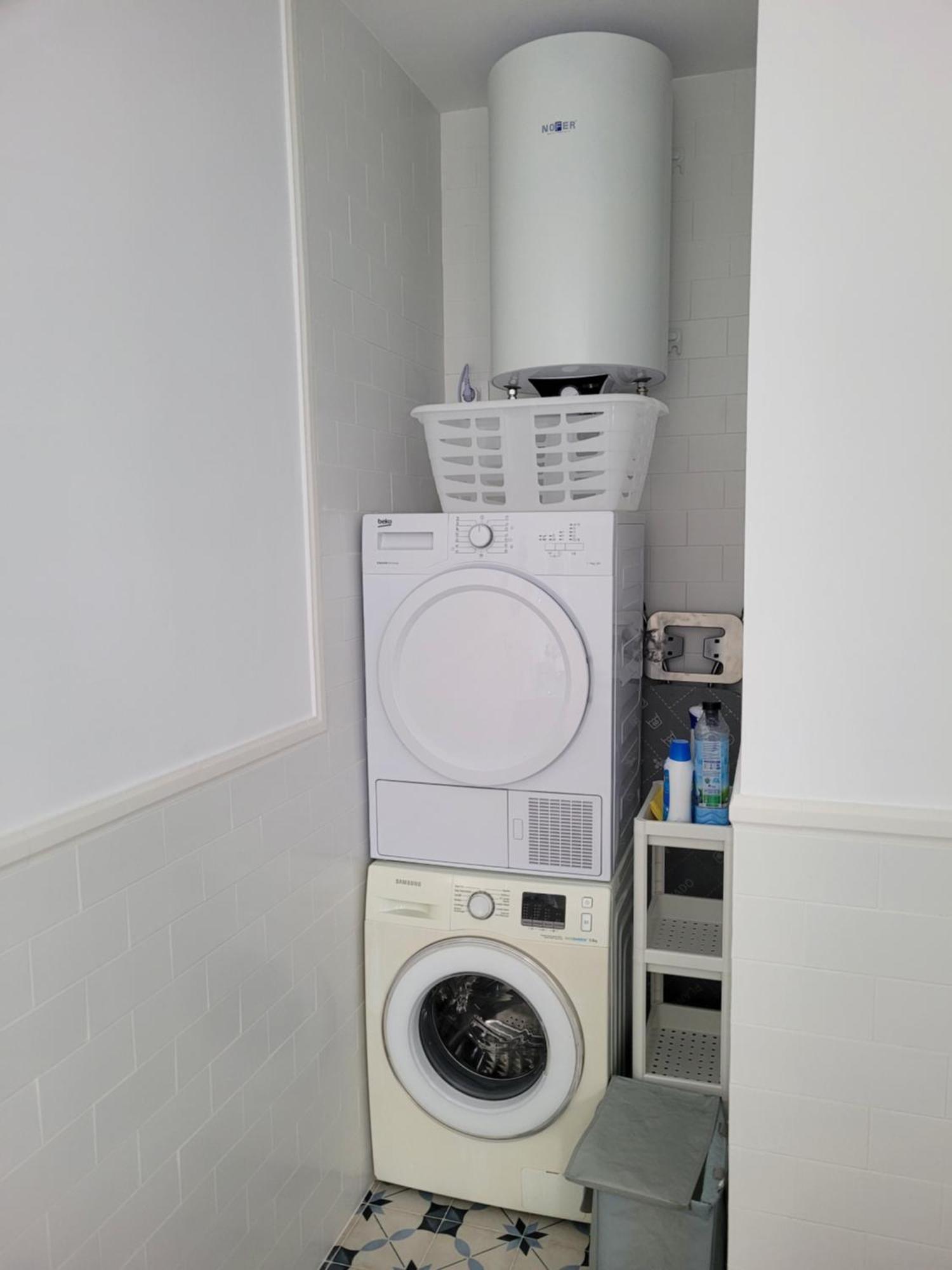 Apartamento Con Wifi, Patio Y Garaje Privado Alcalá de Guadaira Exterior foto