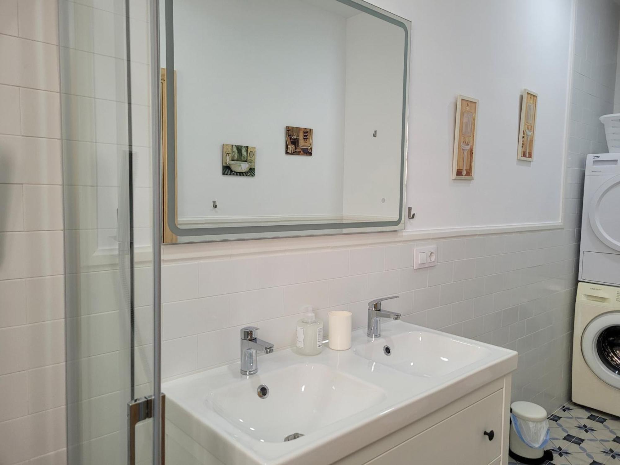 Apartamento Con Wifi, Patio Y Garaje Privado Alcalá de Guadaira Exterior foto