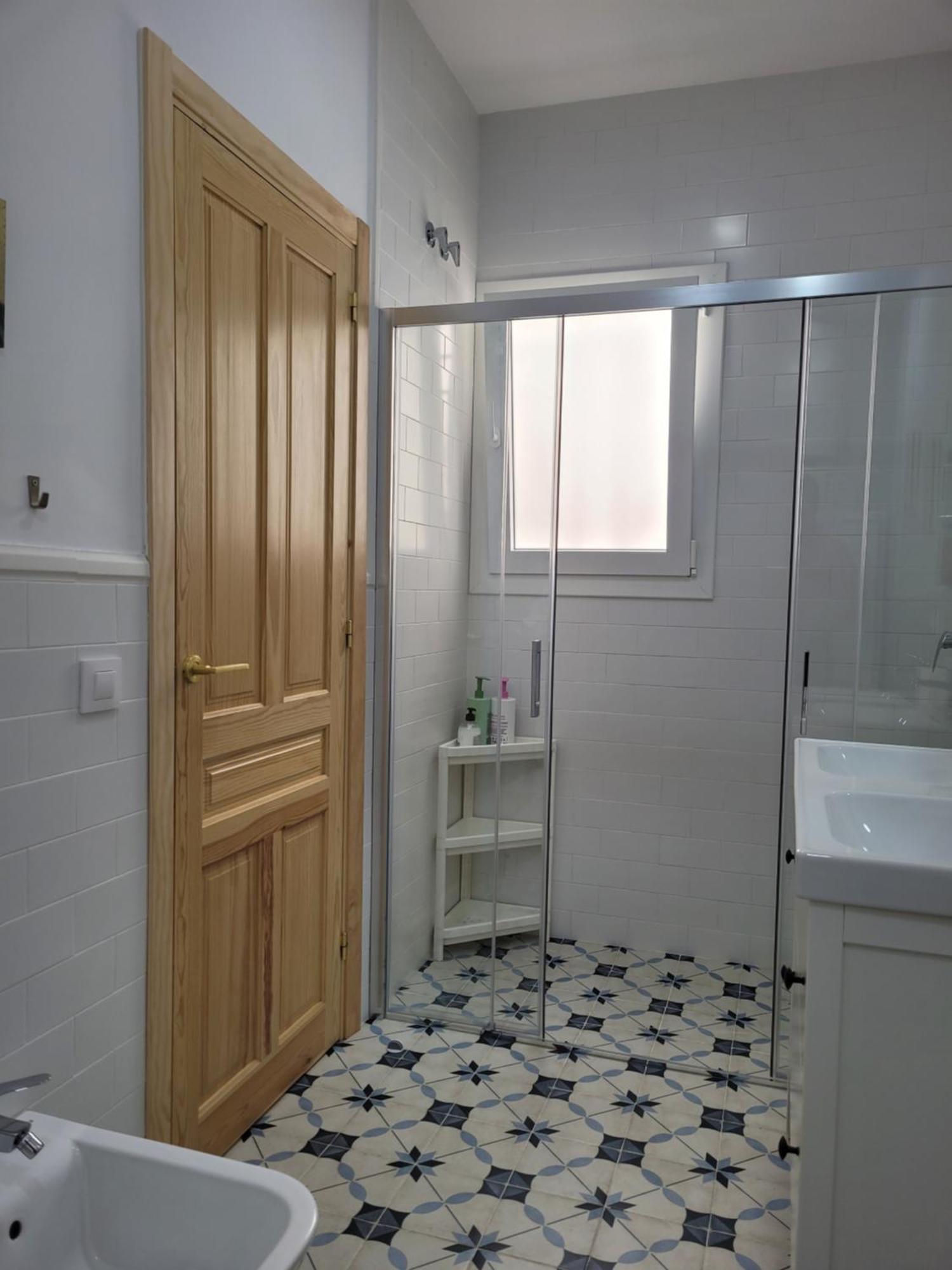 Apartamento Con Wifi, Patio Y Garaje Privado Alcalá de Guadaira Exterior foto