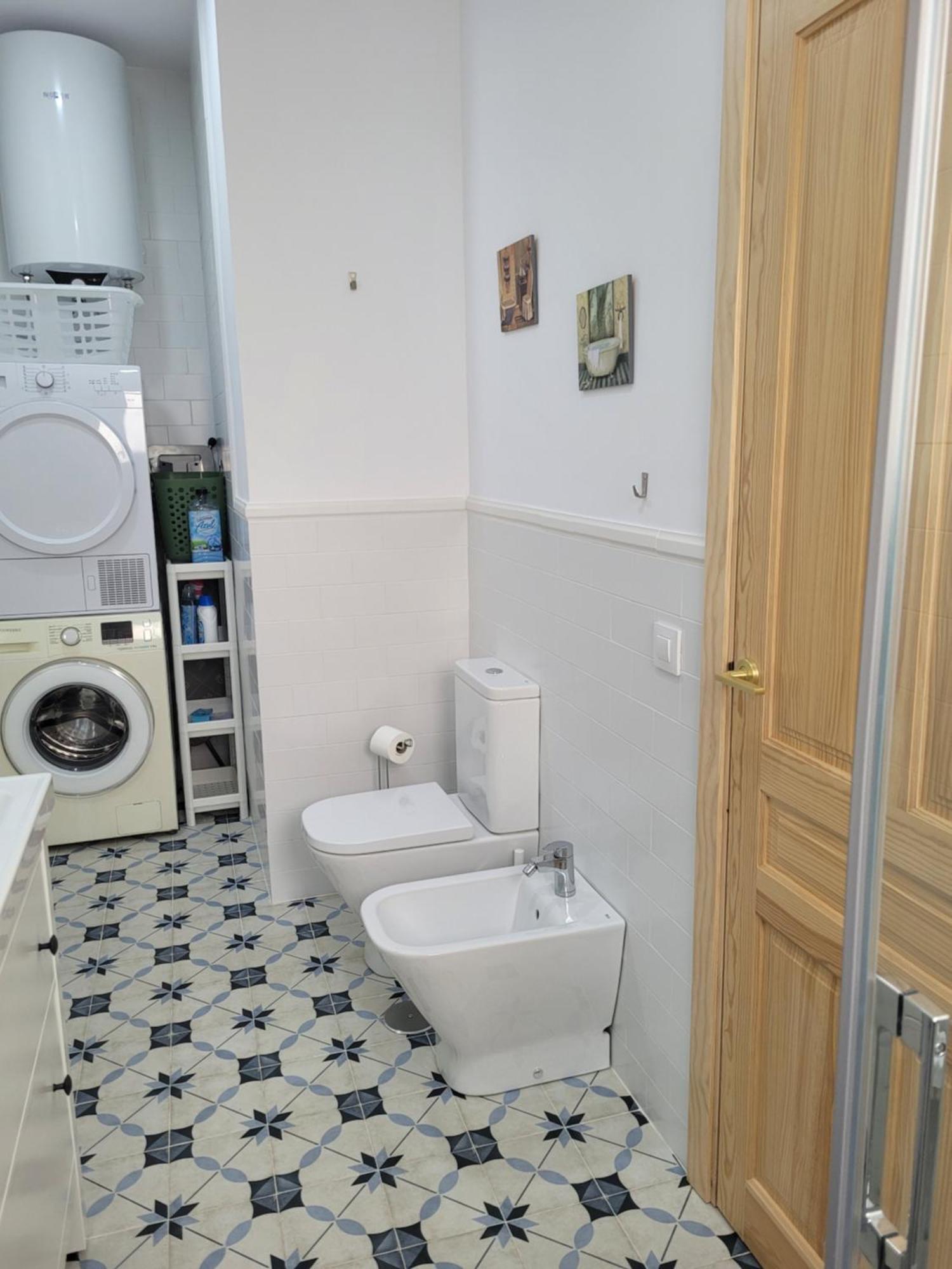 Apartamento Con Wifi, Patio Y Garaje Privado Alcalá de Guadaira Exterior foto