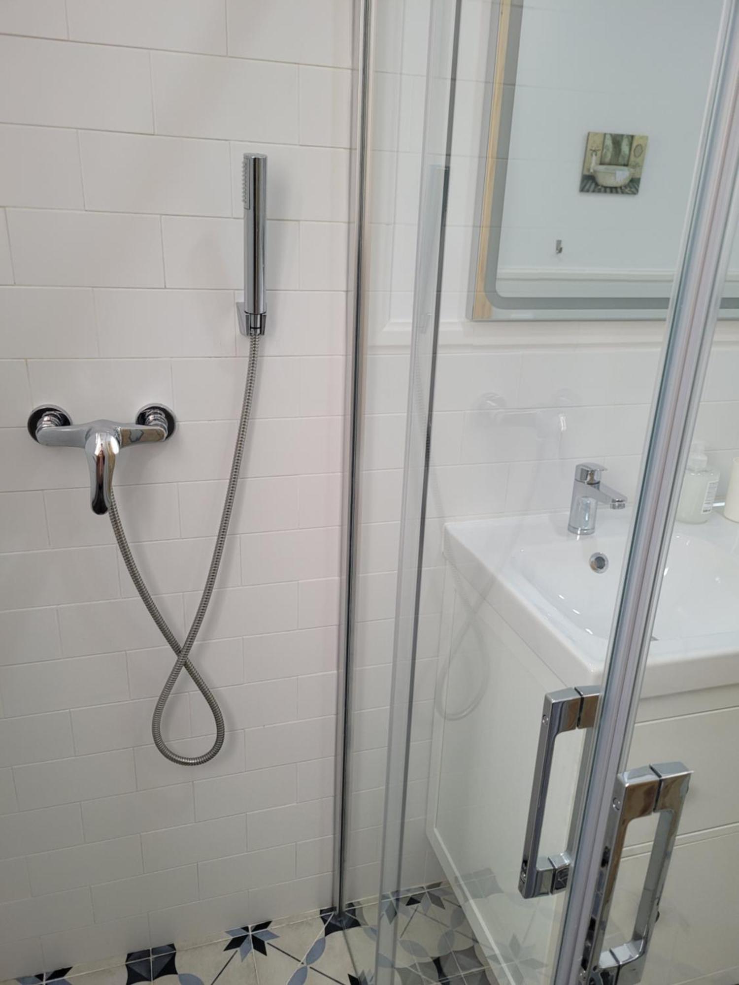 Apartamento Con Wifi, Patio Y Garaje Privado Alcalá de Guadaira Exterior foto